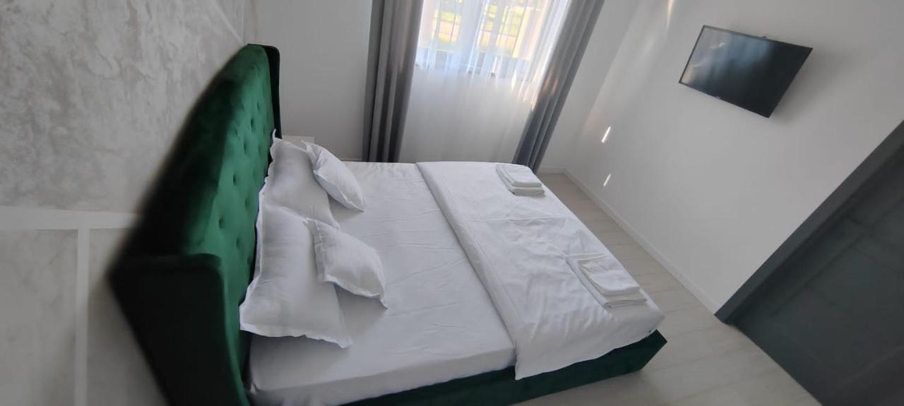 Casira Guesthouse Sînmartin Eksteriør billede