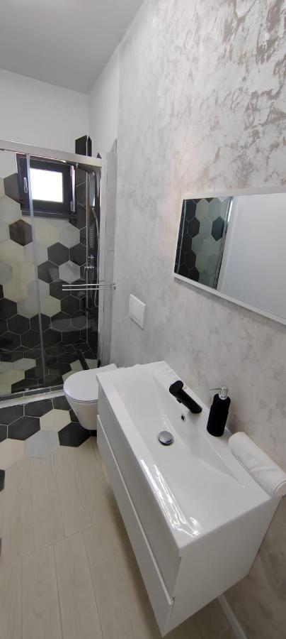 Casira Guesthouse Sînmartin Eksteriør billede